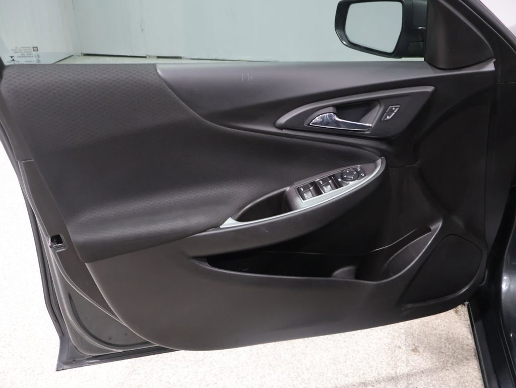 Used 2017 Chevrolet Malibu LS image 12