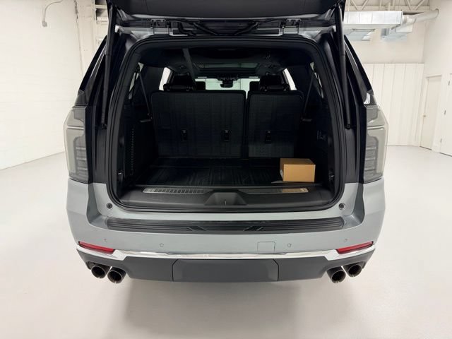 Certified 2026 Chevrolet Suburban Premier AWD/4WD image 28