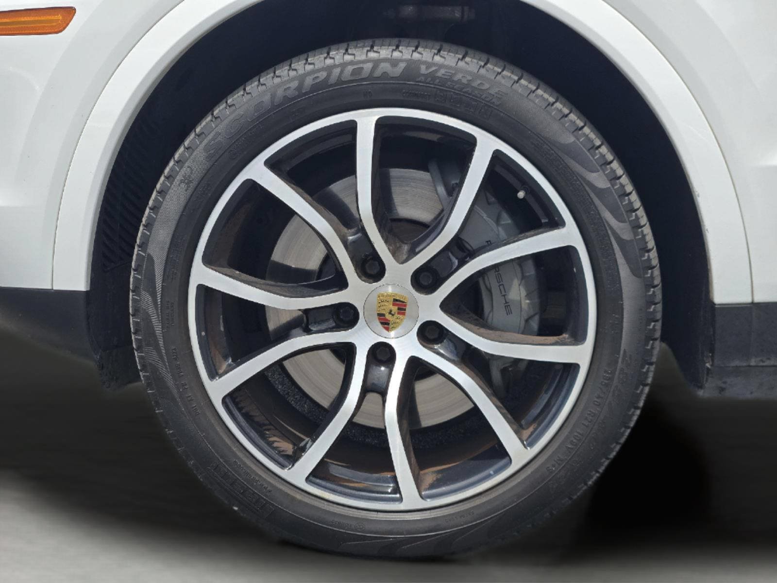 Used 2021 Porsche Cayenne S AWD/4WD image 11