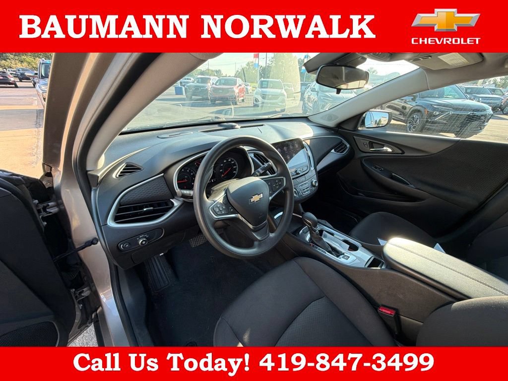 Used 2024 Chevrolet Malibu LT FWD image 15