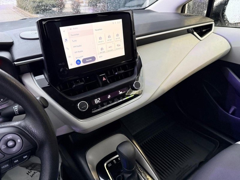 Used 2023 Toyota Corolla LE w/ LE Premium Package image 24