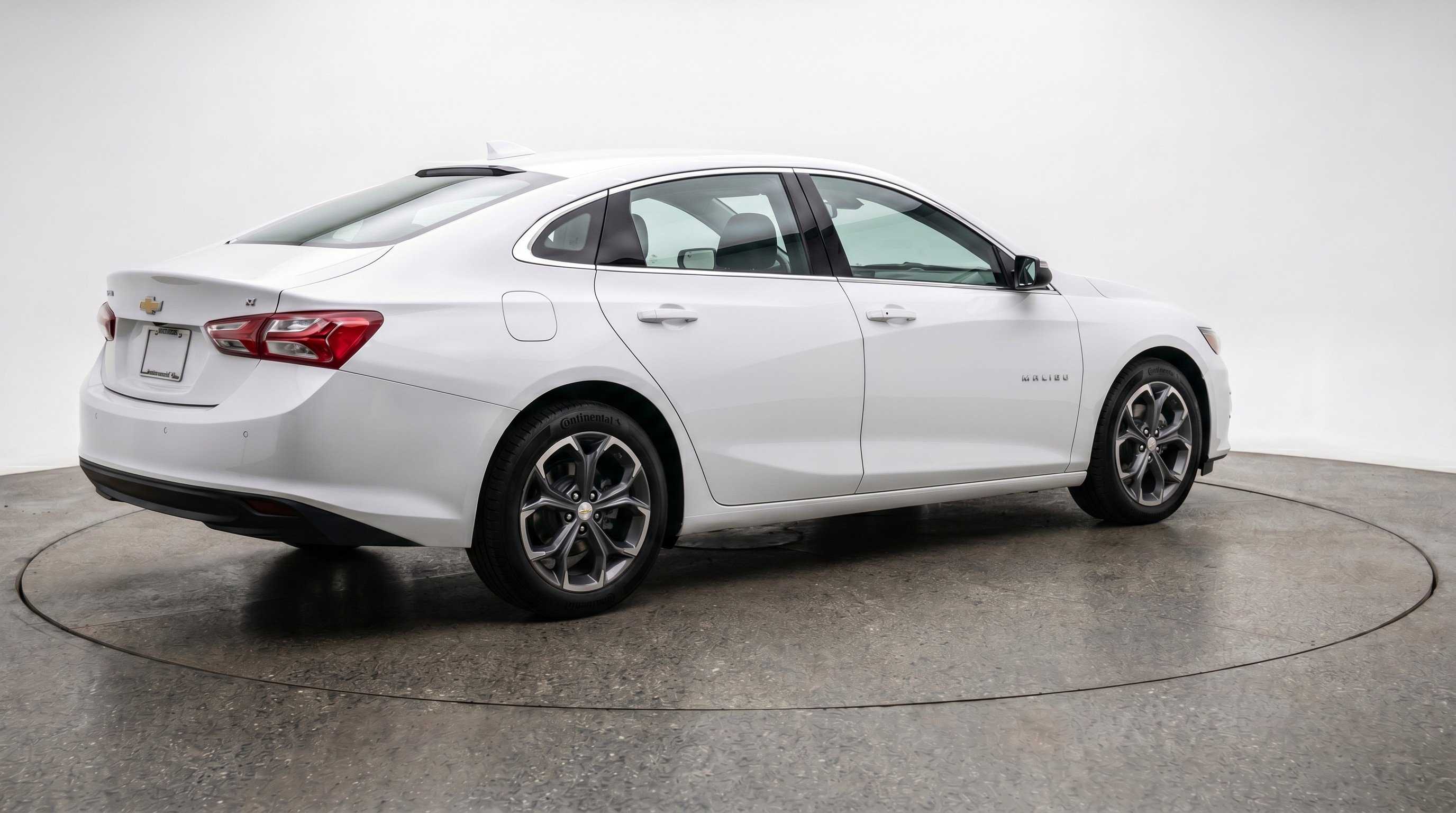 Used 2024 Chevrolet Malibu LT FWD image 9