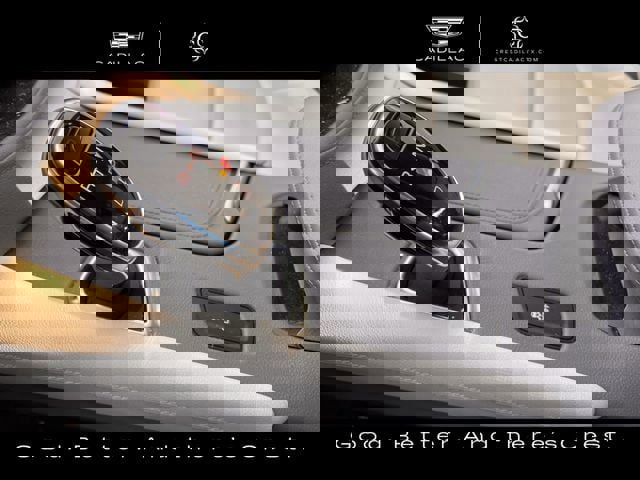 Used 2018 Cadillac XT5 Luxury w/ Driver Awareness Package image 18