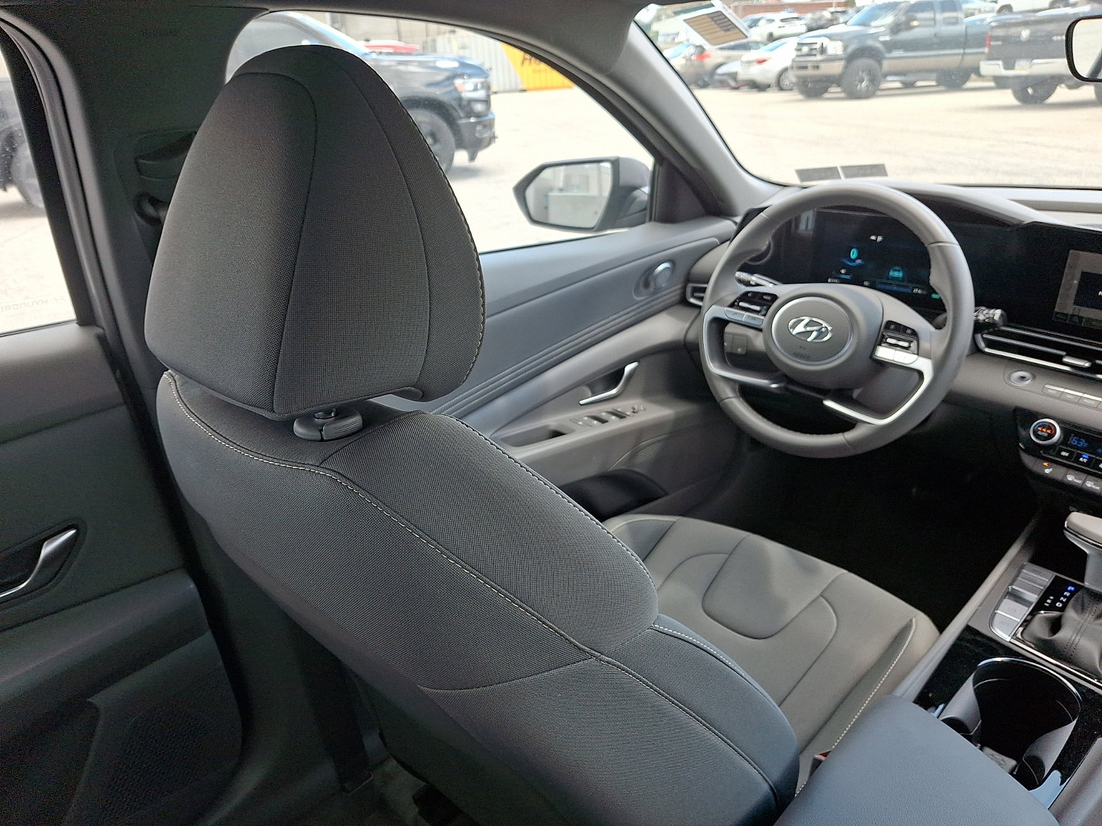 Certified 2023 Hyundai Elantra SEL w/ Convenience Package FWD image 14