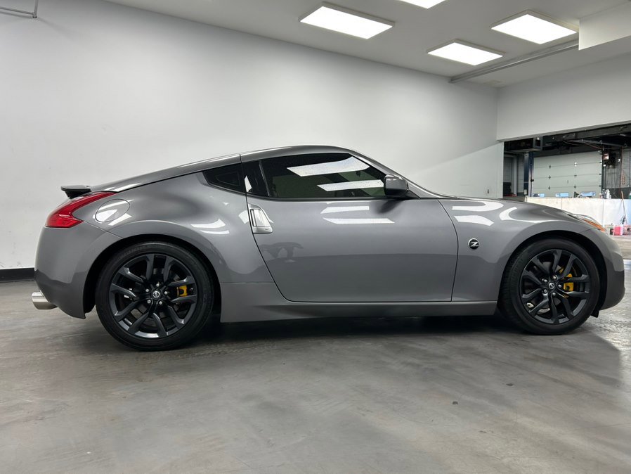 Used 2016 Nissan 370Z Touring Sport image 9