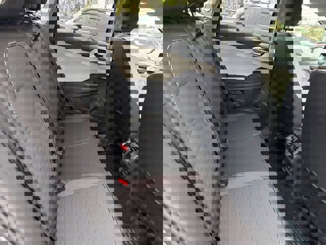 Certified 2025 Volkswagen Taos SE w/ Panoramic Sunroof Package image 12