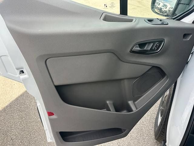 New 2027 Ford Transit 250 148 Medium Roof w/ Load Area Protection Package RWD image 14