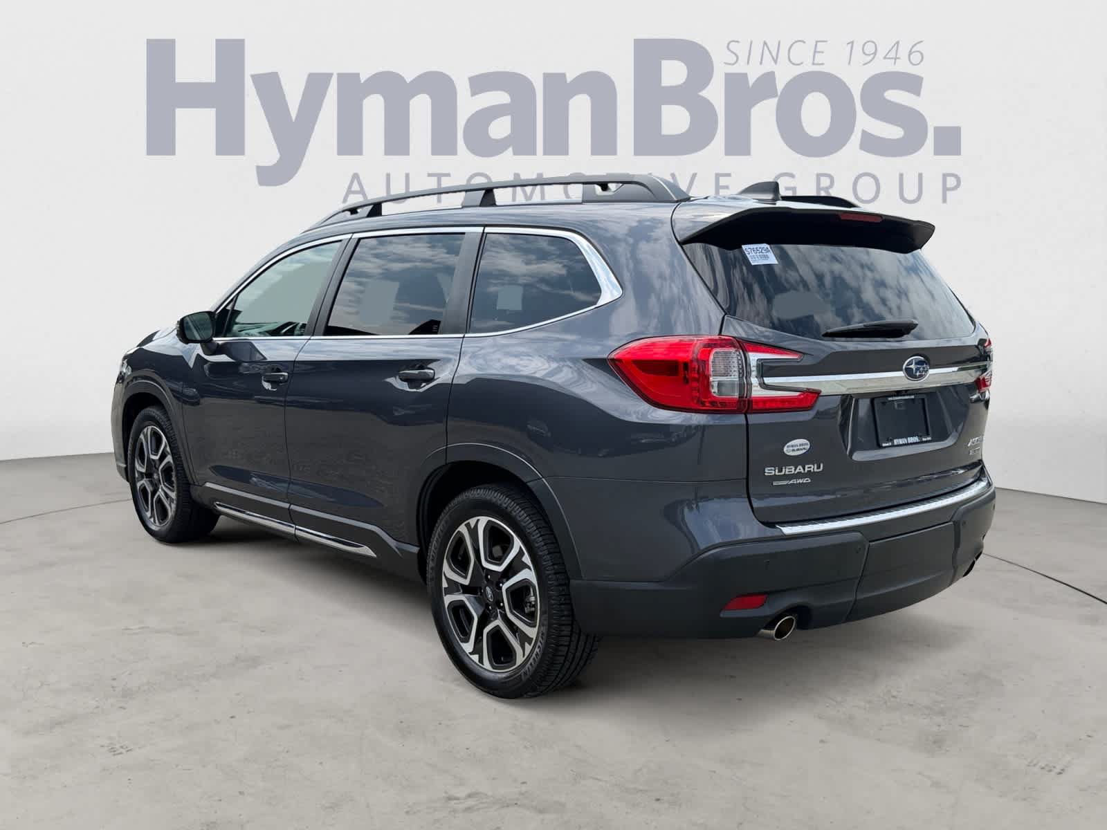 Used 2023 Subaru Ascent Limited w/ Technology Package AWD/4WD image 6