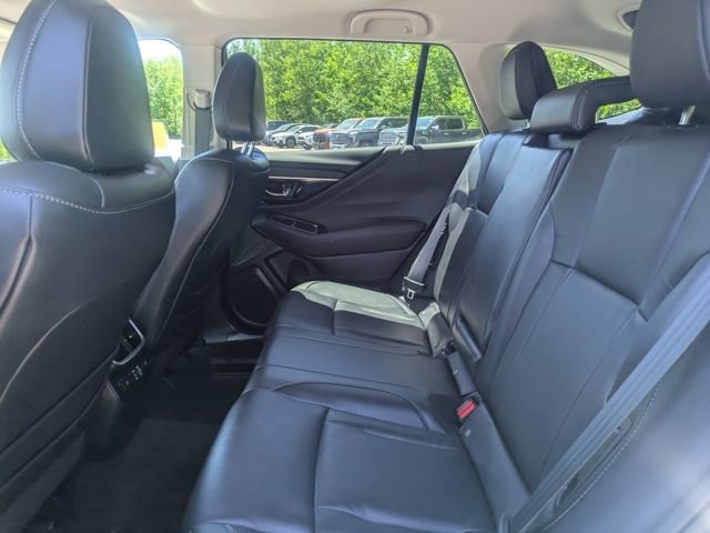 Used 2024 Subaru Outback Touring AWD/4WD image 17