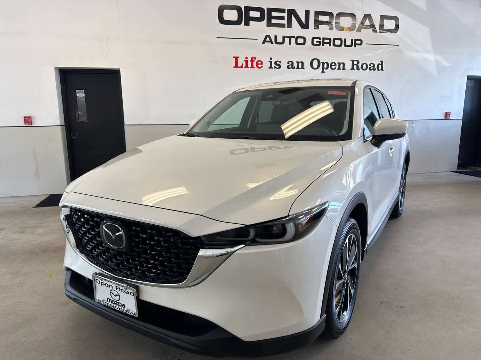 Certified 2023 MAZDA CX-5 AWD 2.5 S w/ Premium Package image 1