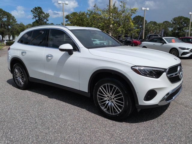 Certified 2026 Mercedes-Benz GLC 300 image 2