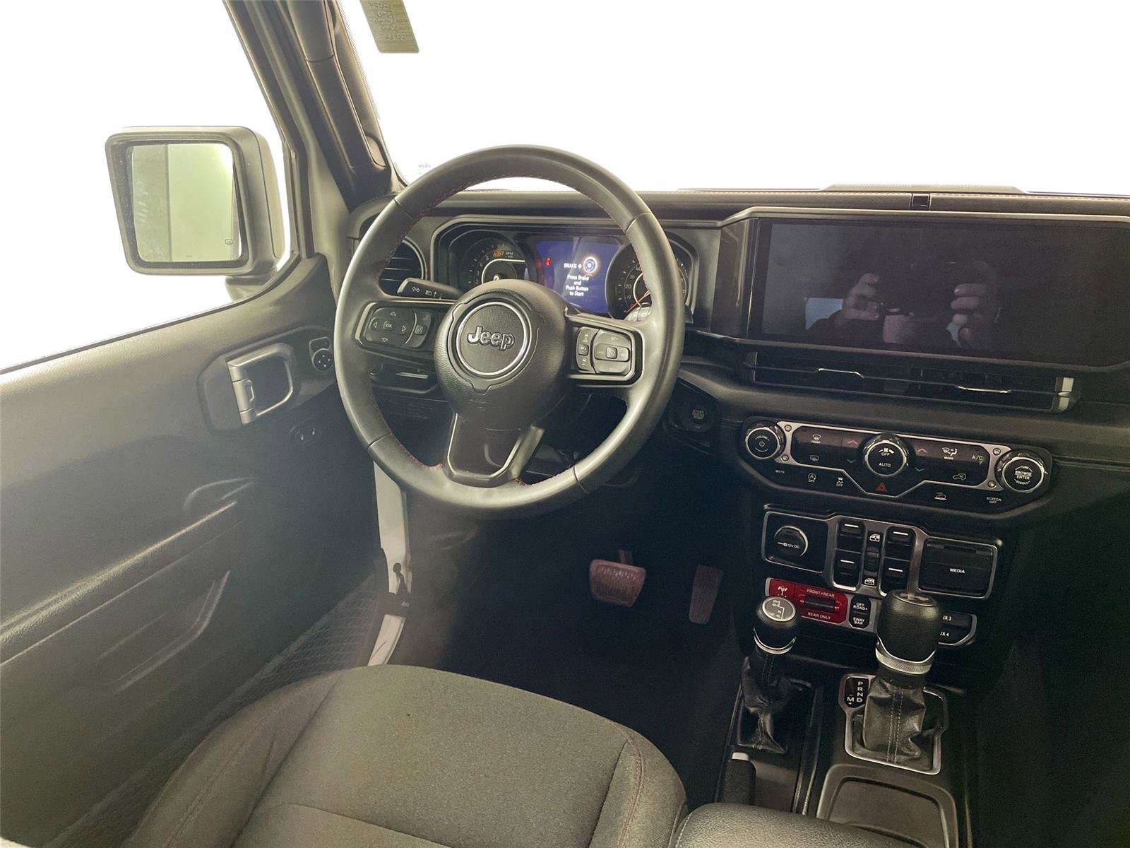 Used 2024 Jeep Wrangler Unlimited Rubicon image 22