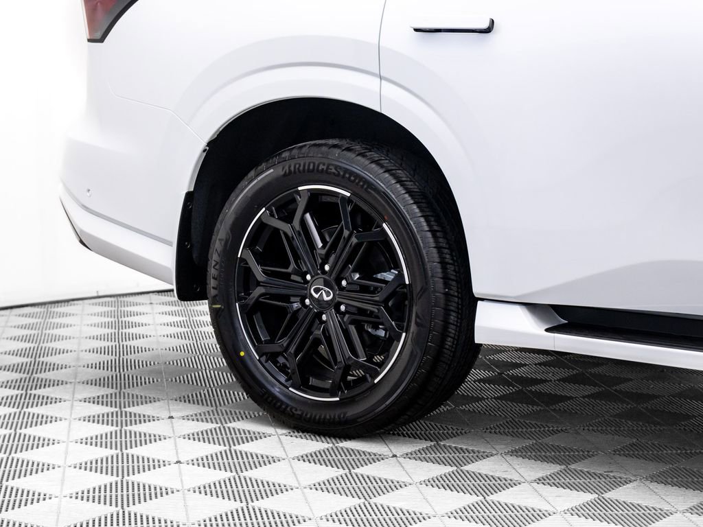 New 2026 INFINITI QX80 4WD w/ Sport Exterior Package image 33