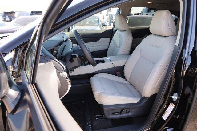 Used 2025 Nissan Murano SV image 9