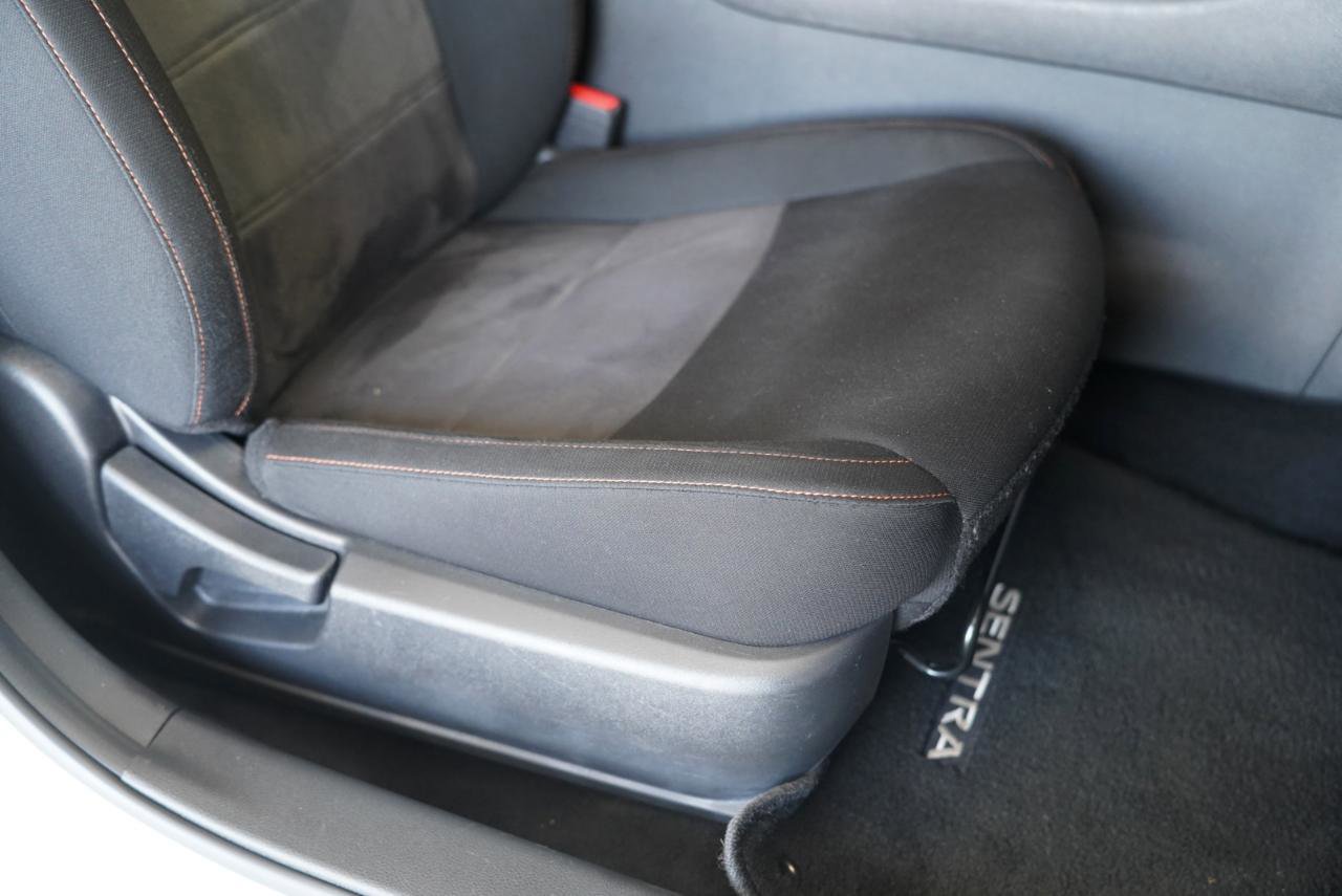 Used 2023 Nissan Sentra SR image 30