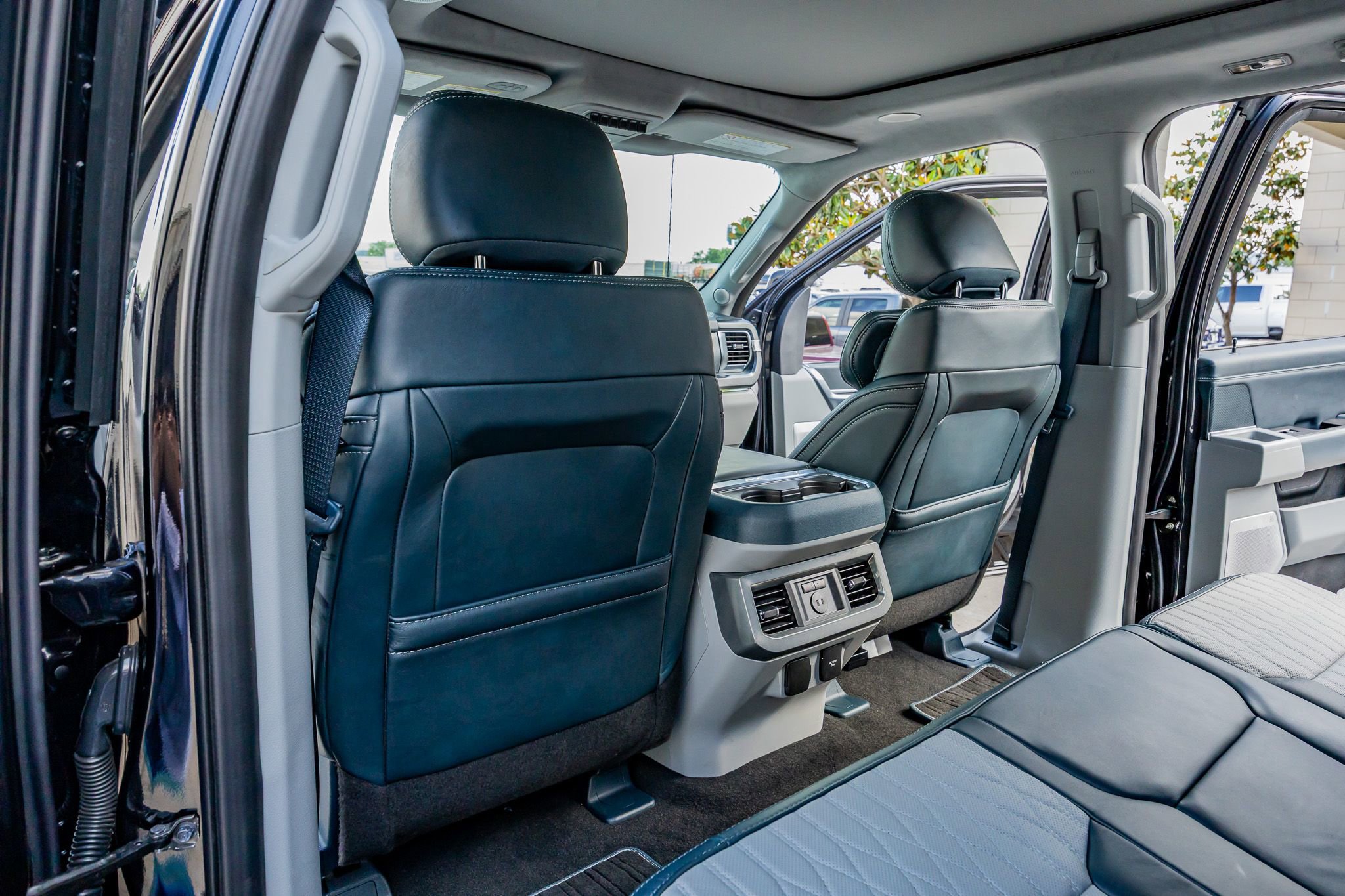 Used 2024 Ford F450 Limited AWD/4WD image 34