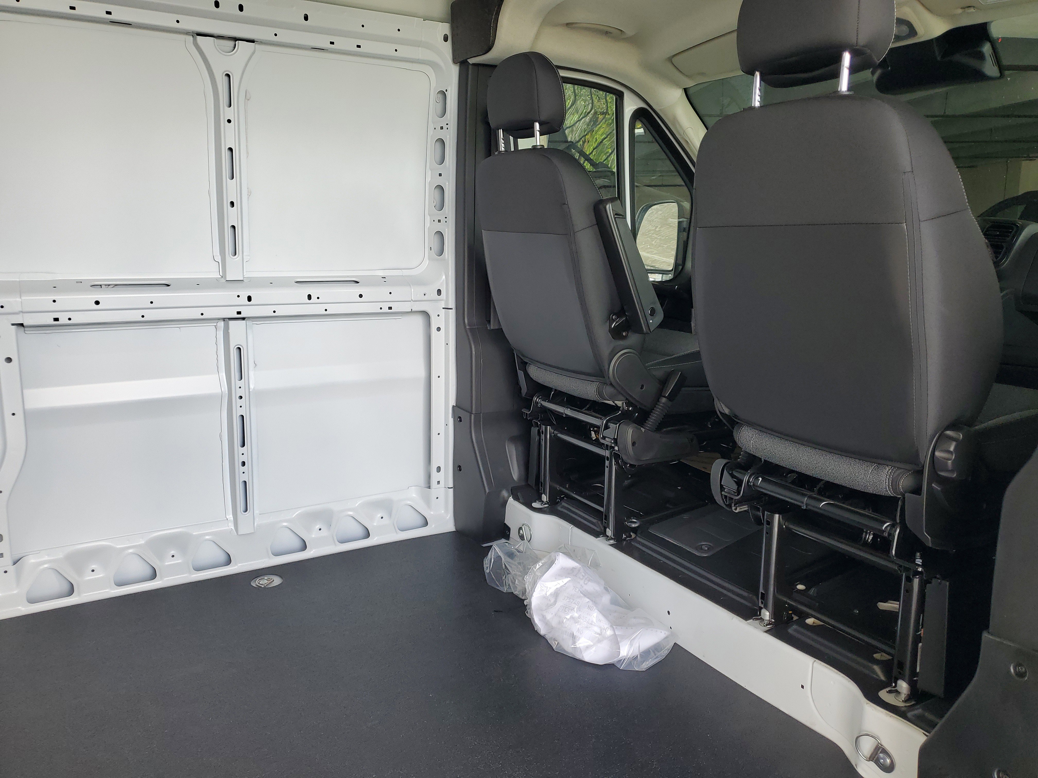 New 2026 RAM ProMaster 1500 w/ Convenience Group FWD image 11