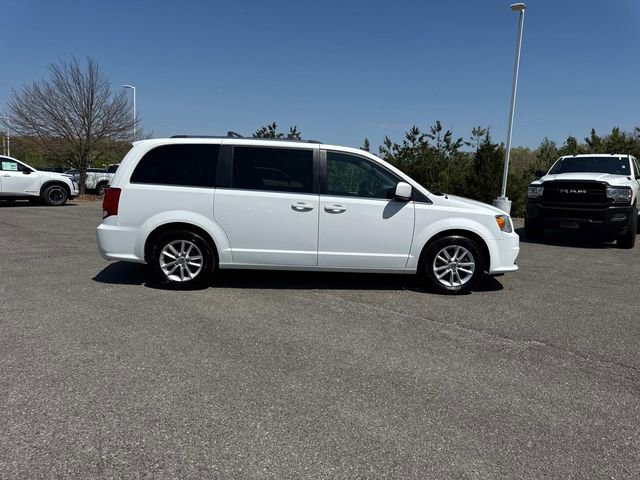 Used 2020 Dodge Grand Caravan SXT FWD image 3