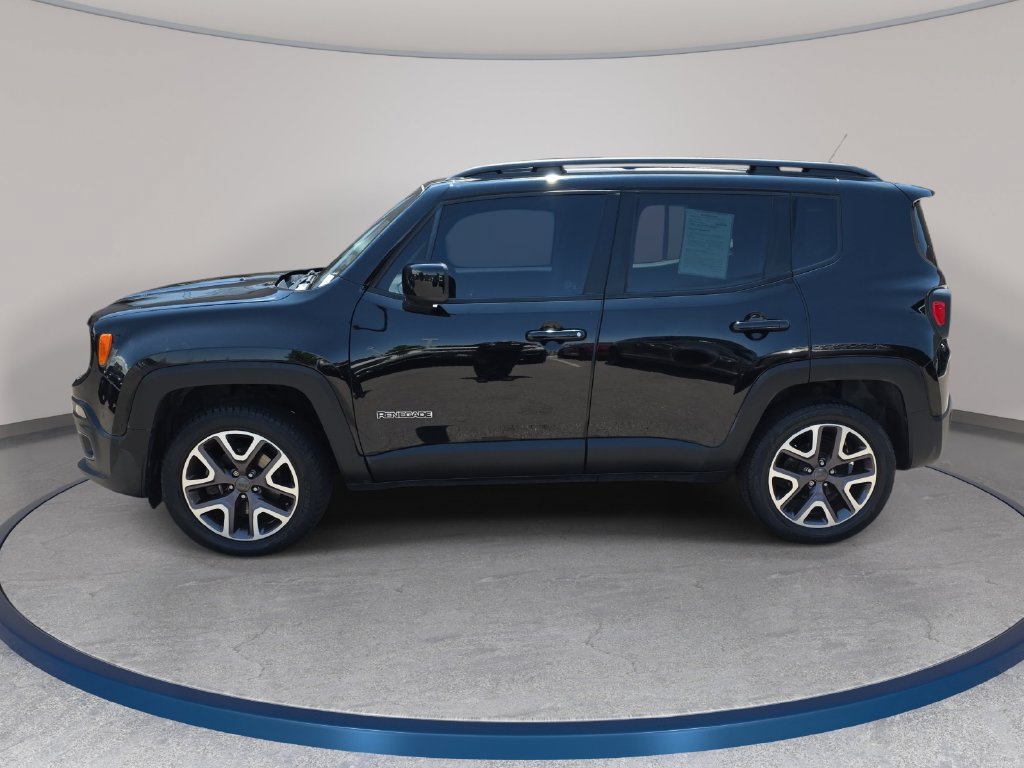 Used 2016 Jeep Renegade Latitude w/ Popular Equipment Group AWD/4WD image 9