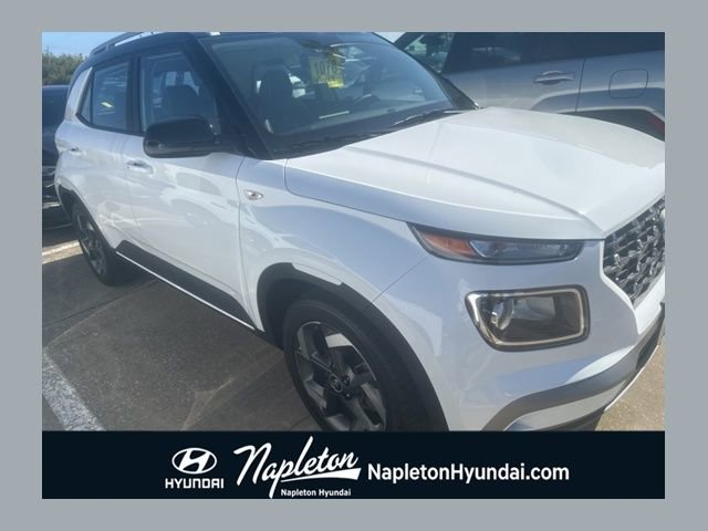 Used 2026 Hyundai Venue SEL image 1