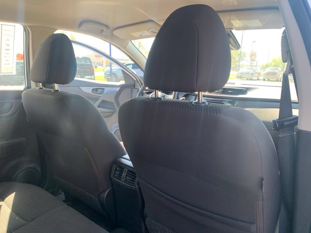 Used 2020 Nissan Rogue Sport S AWD/4WD image 26