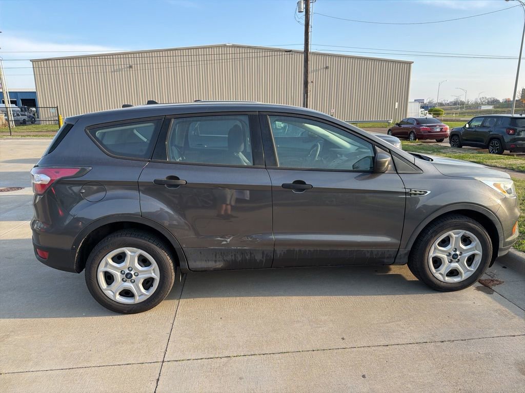Used 2017 Ford Escape S image 9