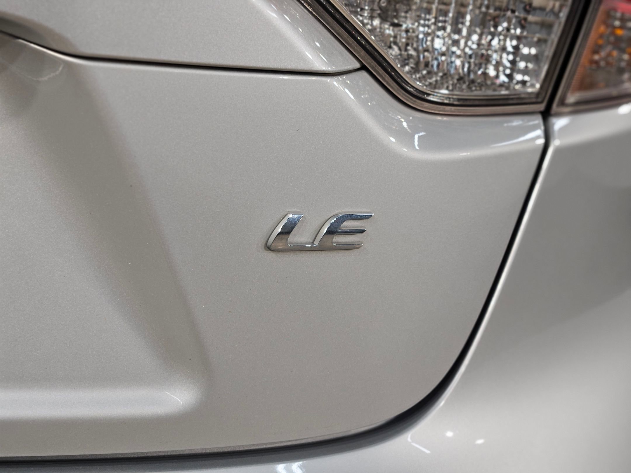 Used 2021 Toyota Corolla LE image 35