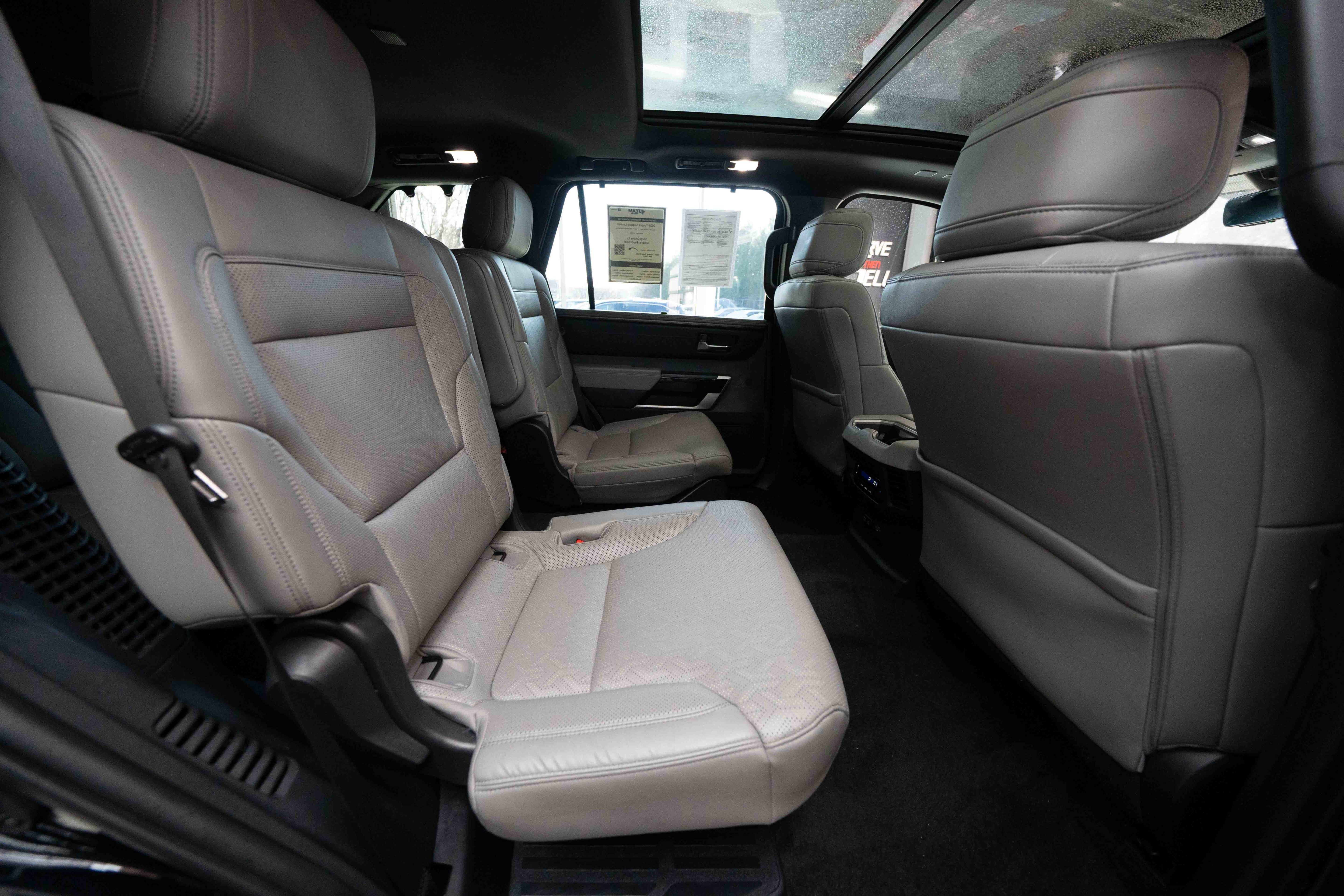 Used 2025 Toyota Sequoia Limited image 25