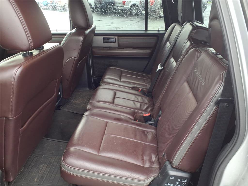Used 2017 Ford Expedition EL Platinum image 11