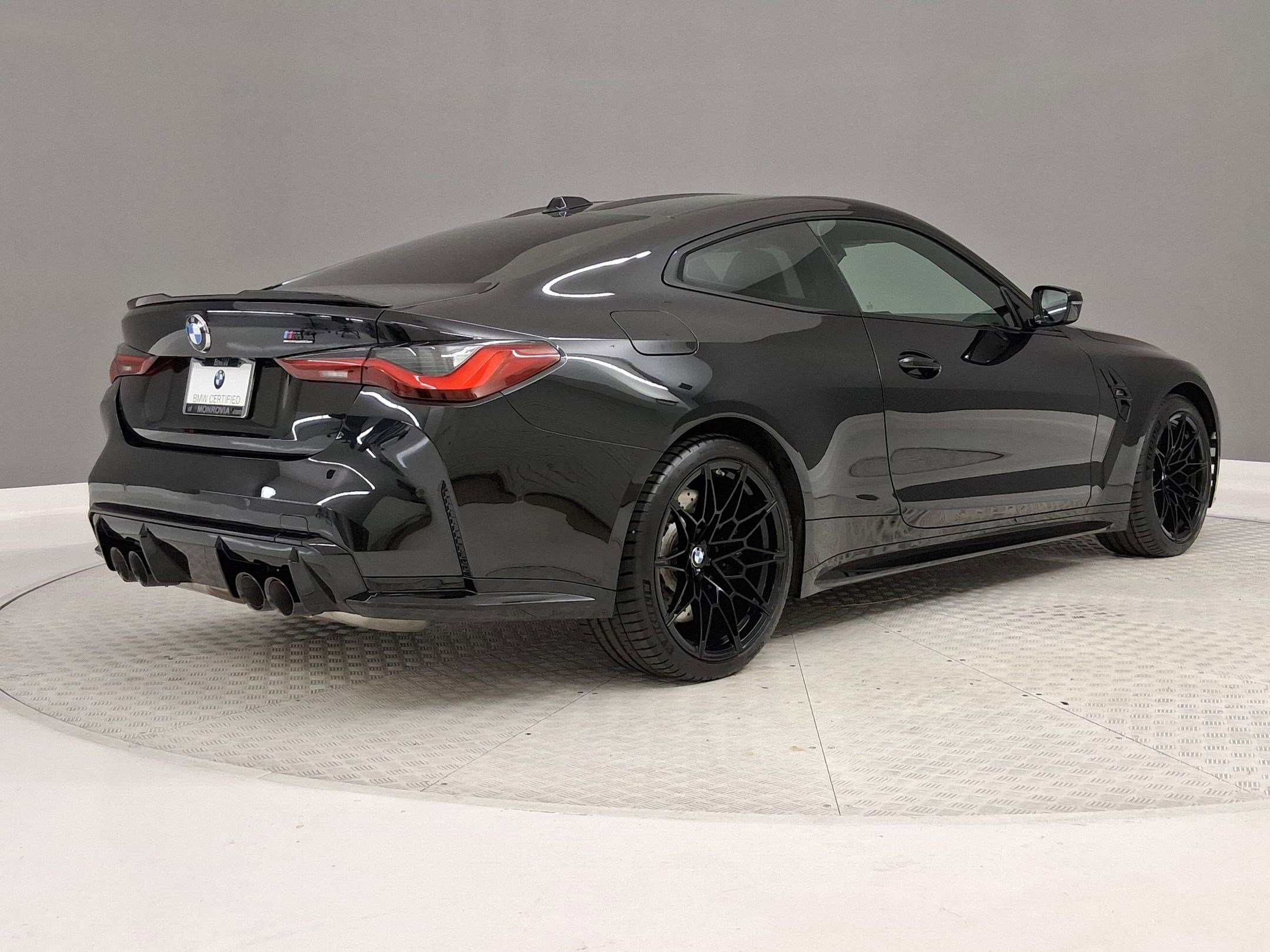 Certified 2024 BMW M4 Competition w/ Executive Package image 7