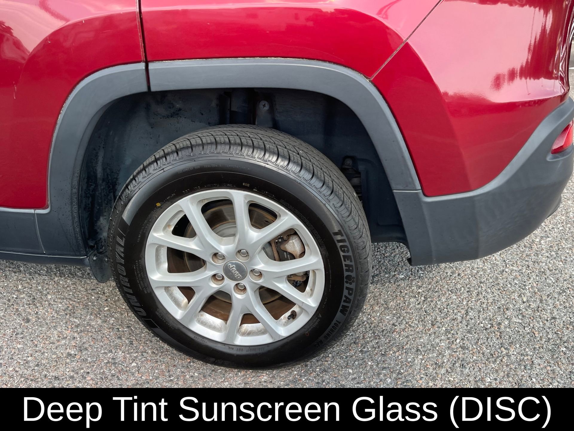 Used 2017 Jeep Cherokee Sport FWD image 9