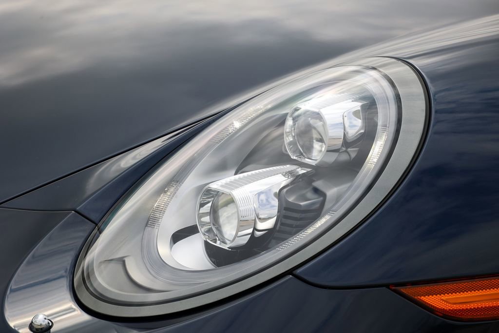 Certified 2017 Porsche 911 Targa 4S AWD/4WD image 28