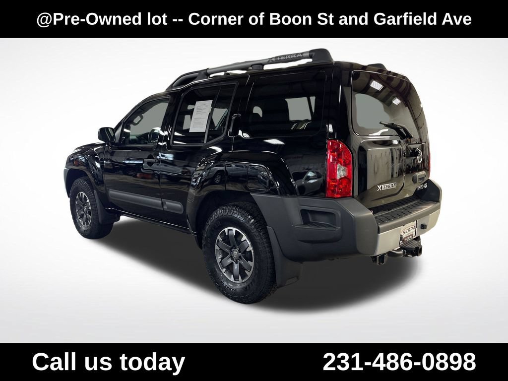 Used 2015 Nissan Xterra PRO-4X AWD/4WD image 3