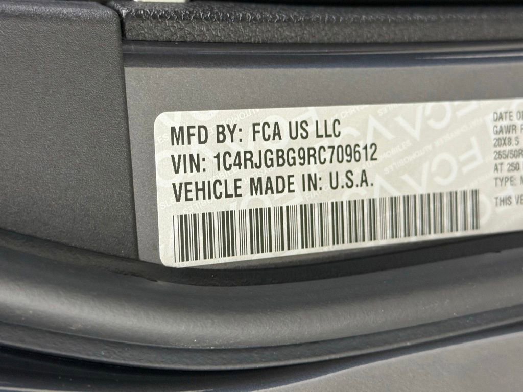 Used 2024 Jeep Grand Cherokee Limited w/ Black Appearance Package RWD image 46