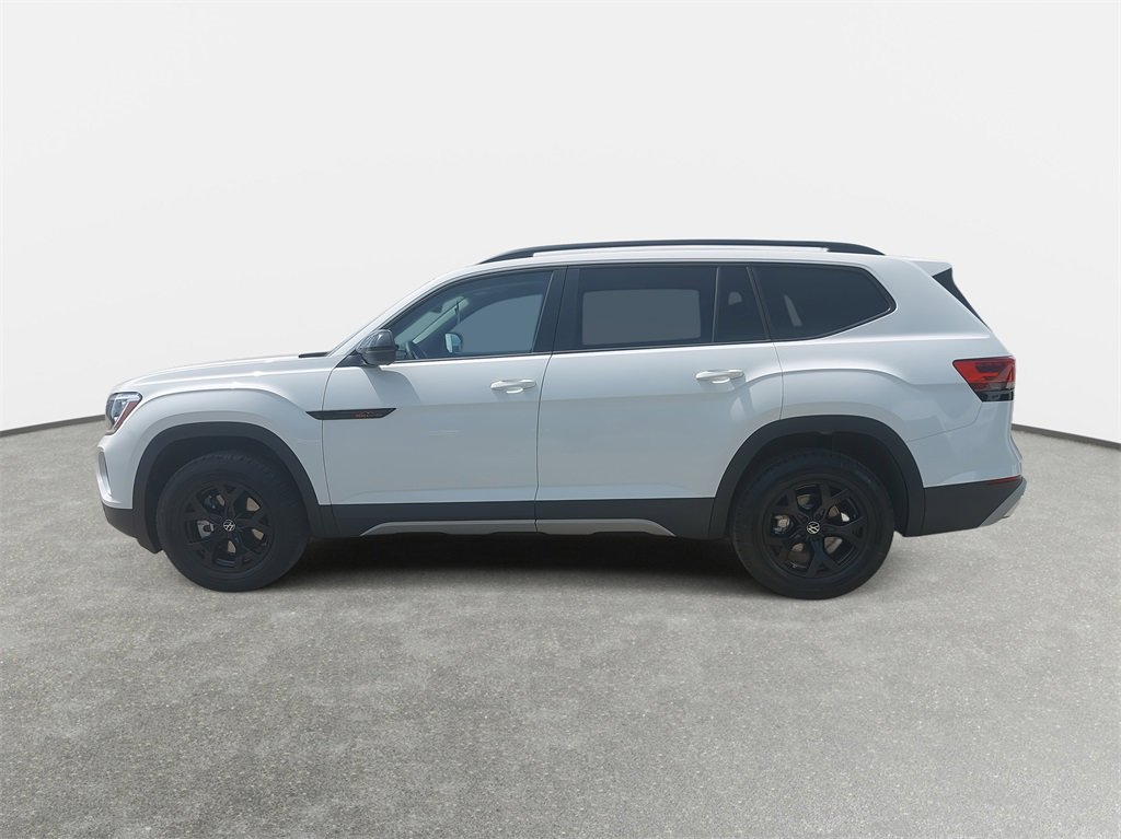 New 2025 Volkswagen Atlas Peak Edition SE image 8