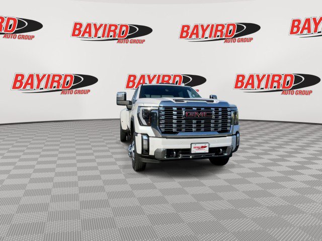 Used 2024 GMC Sierra 3500 Denali w/ Denali Reserve Package image 3