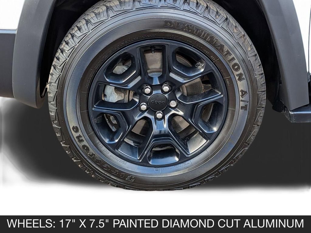 Used 2022 Jeep Cherokee Trailhawk w/ Sun, Sound & Nav Group image 12