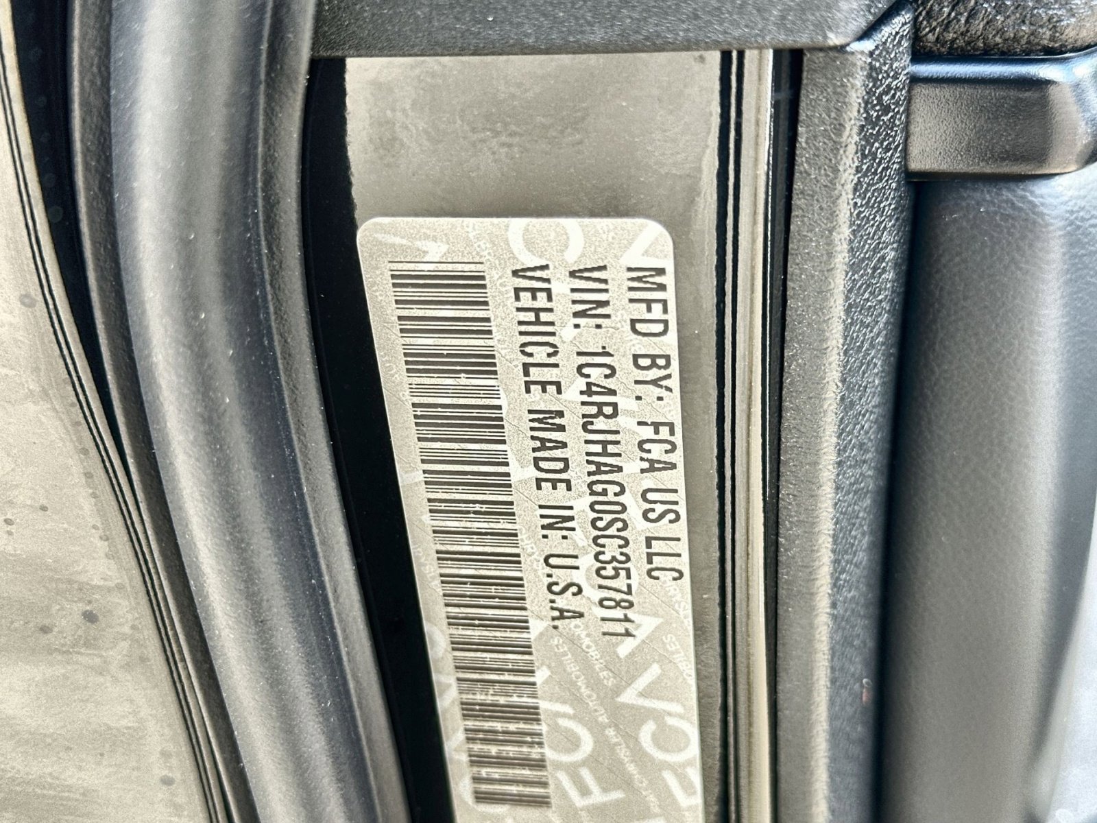 New 2025 Jeep Grand Cherokee Laredo X w/ Luxury Tech Group I image 28