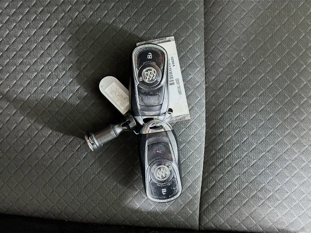 Used 2017 Buick Encore FWD image 34