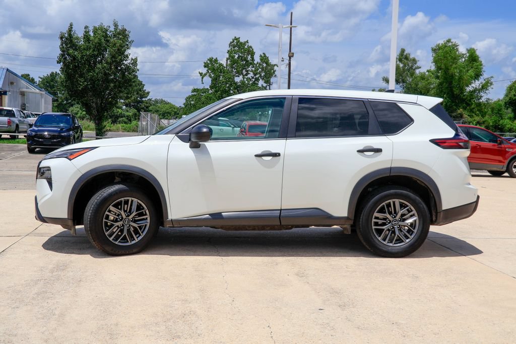 Used 2024 Nissan Rogue S FWD image 24