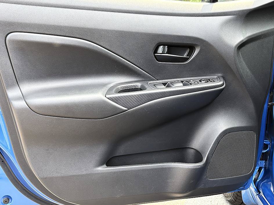 Used 2021 Nissan Versa S FWD image 16