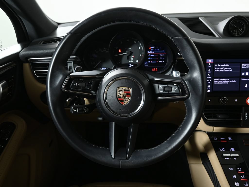Used 2024 Porsche Macan AWD/4WD image 18