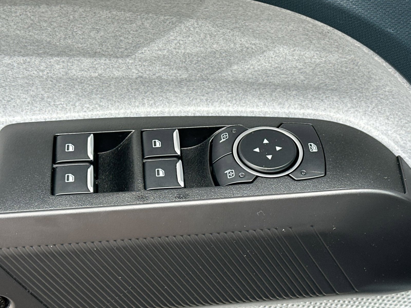 New 2026 Ford Maverick XLT w/ XLT Luxury Package image 16