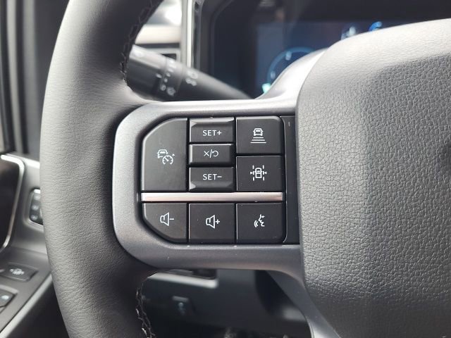 New 2026 Ford F350 Lariat w/ Black Appearance Package image 22