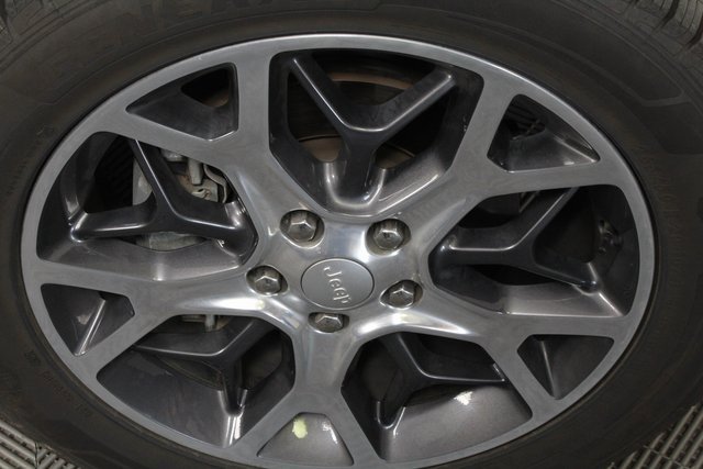 Used 2019 Jeep Grand Cherokee Overland image 8