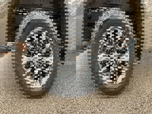 Used 2023 Chevrolet Silverado 1500 LT image 13