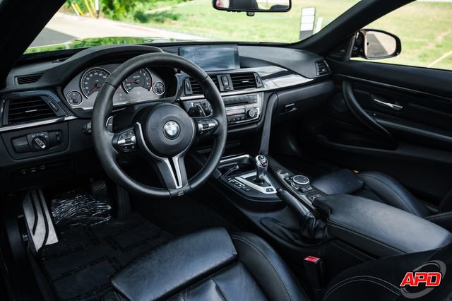 Used 2015 BMW M4 Convertible image 3