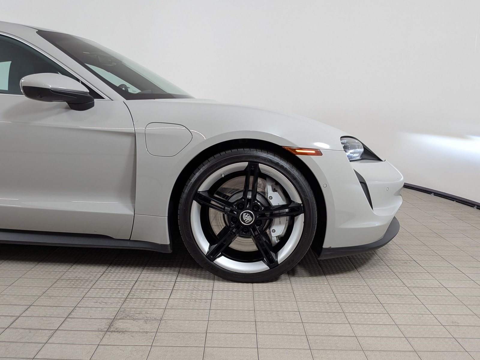 Certified 2023 Porsche Taycan 4S AWD/4WD image 11