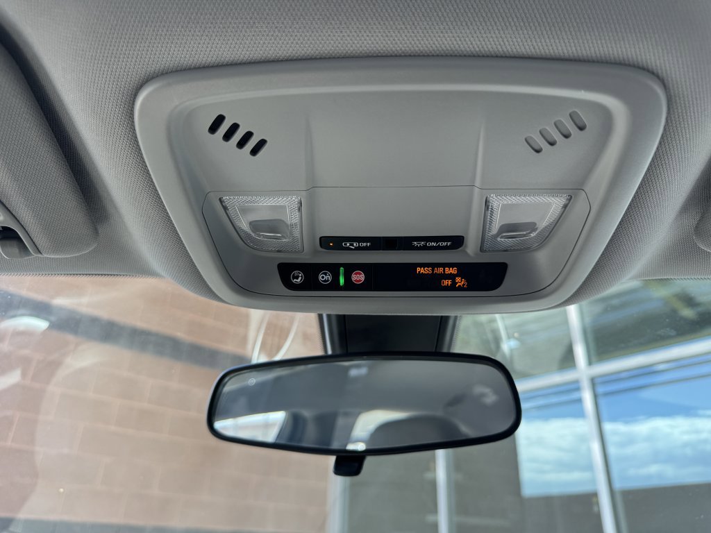 Used 2022 Chevrolet Malibu LT image 23