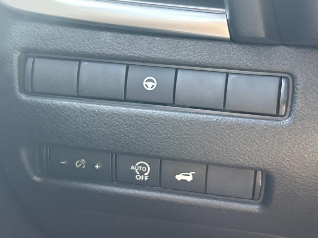 New 2026 Nissan Rogue SV AWD/4WD image 25